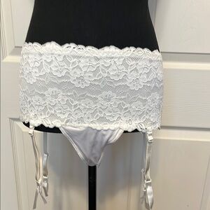 Secret Treasures White Lace Garter Belt with Floral Detailing